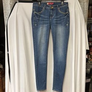 Apple Bottoms Women's Classic Blue Skinny Jeans